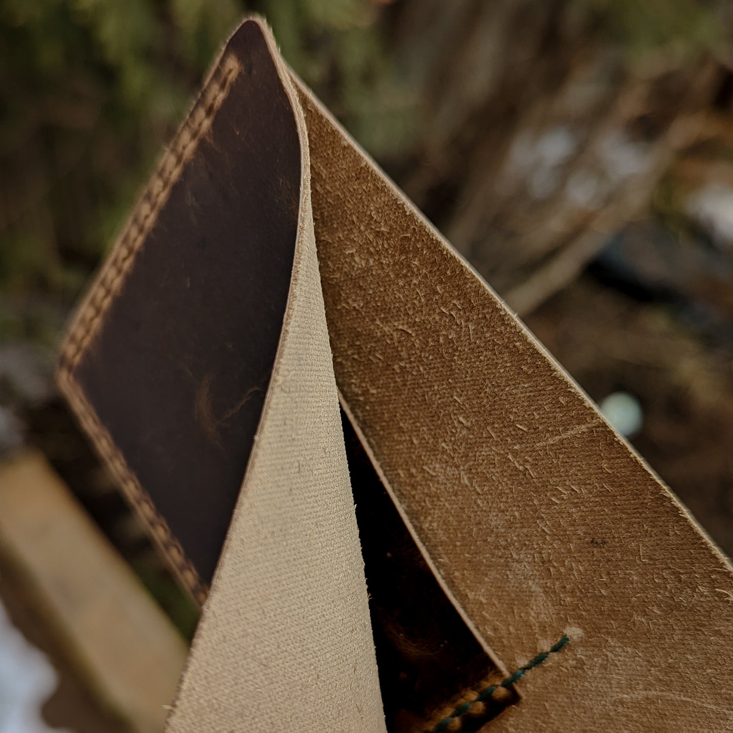 Minimalist Bi-Fold - Walnut