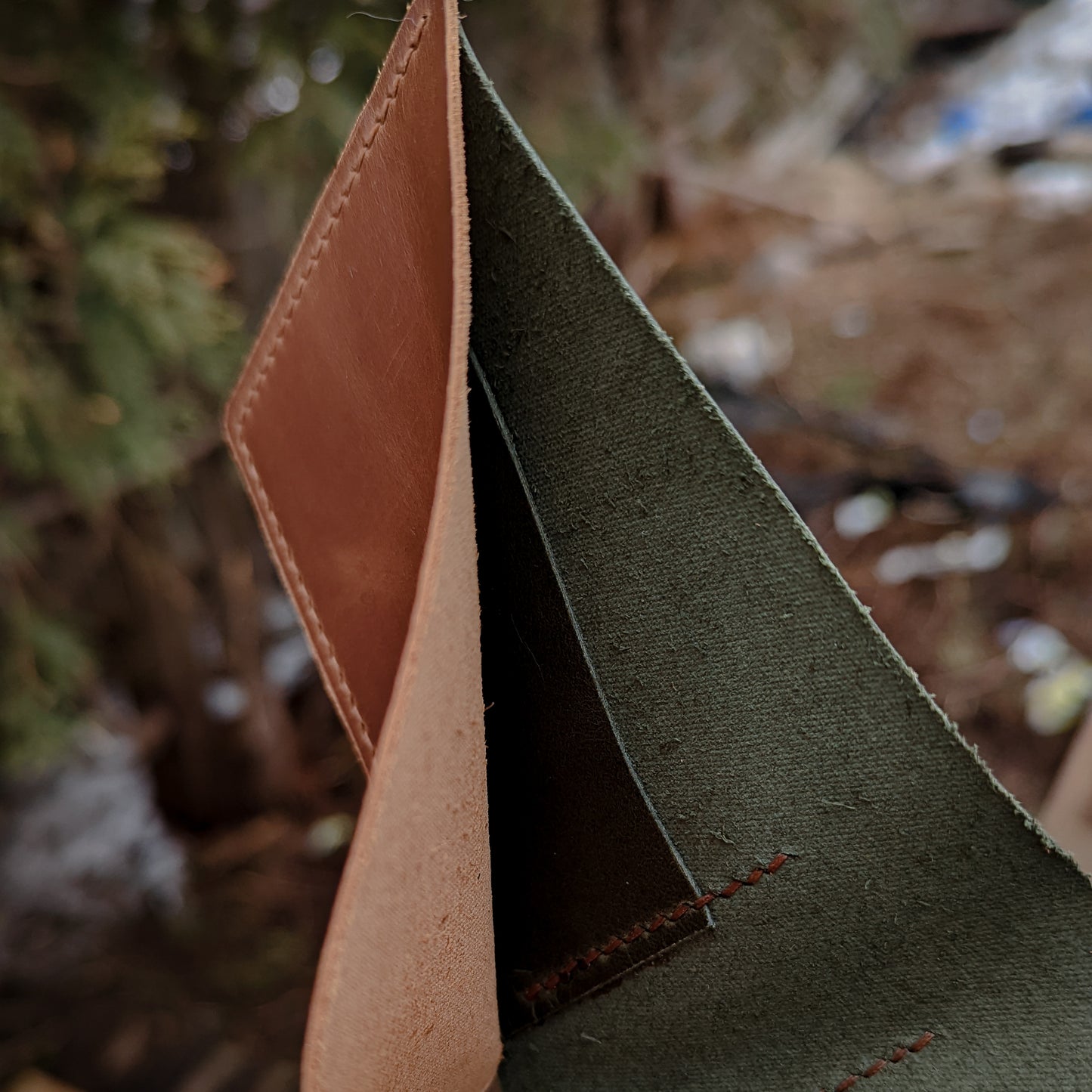 Minimalist Bi-Fold - Cognac/Green