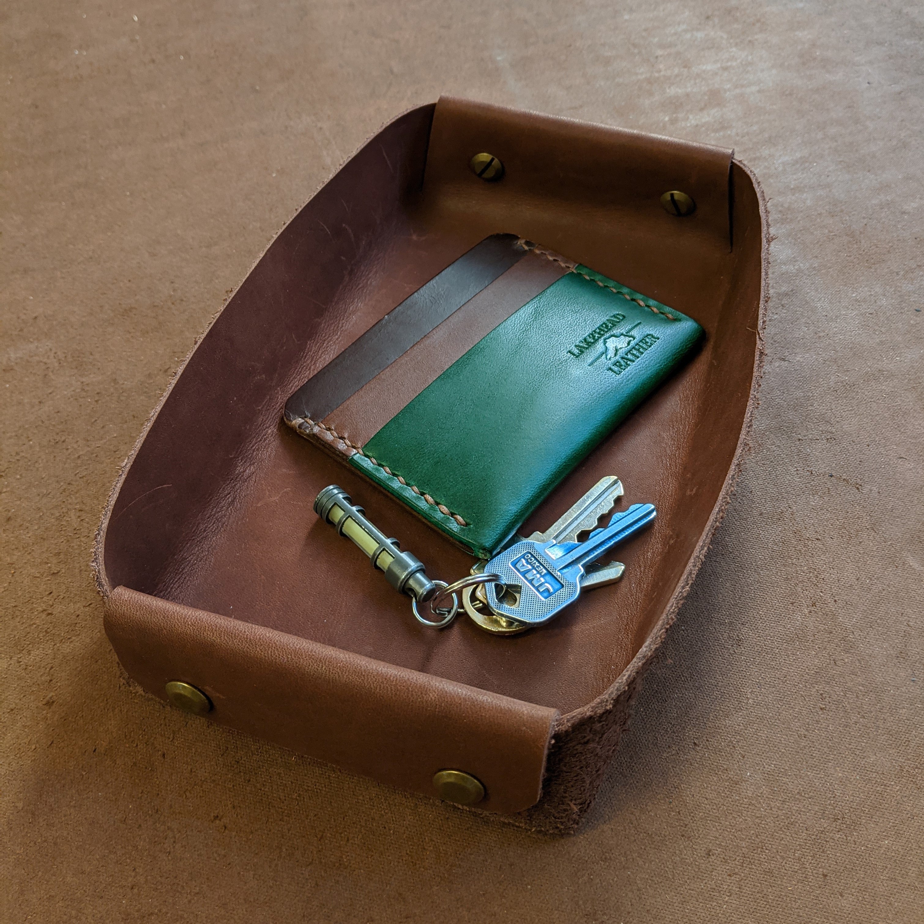 印象のデザイン NERD MIND leather tray | wolrec.org